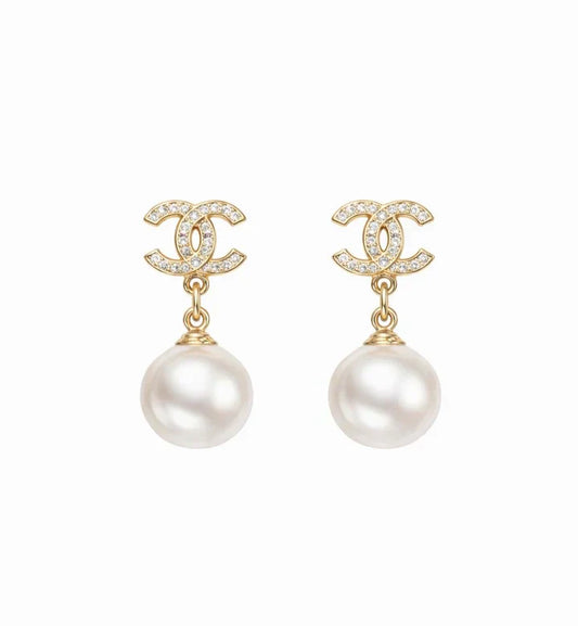 "CC" Pearl Ohrringe