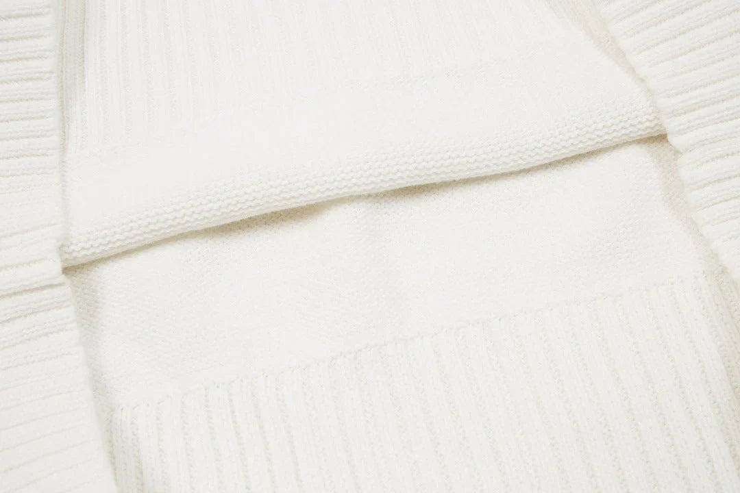 "Heart" Sweater White (UNISEX)